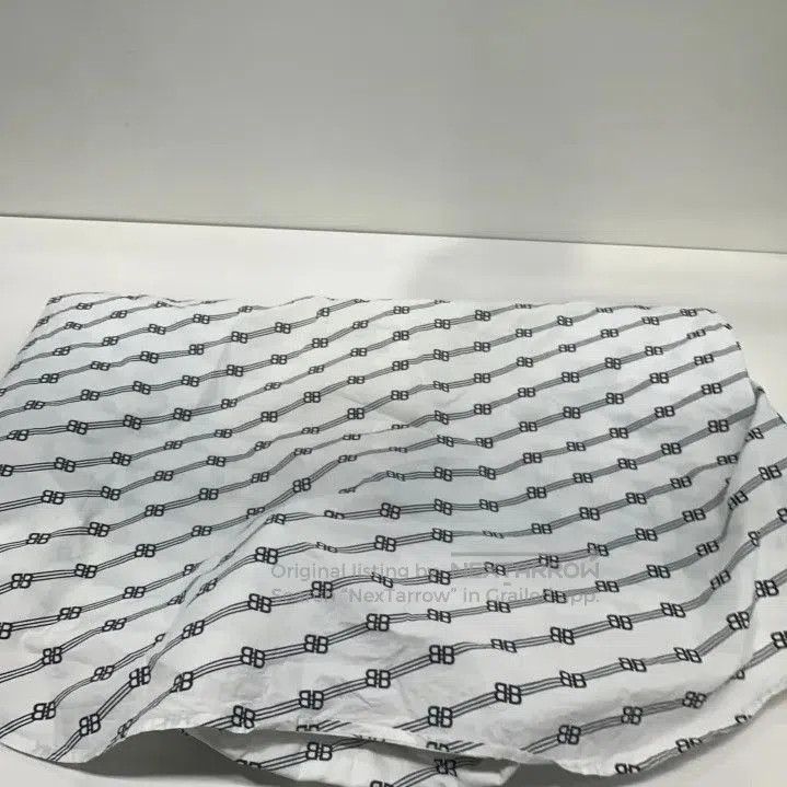Balenciaga Balenciaga Logo Printed Short Sleeve Shirt. Size US M / EU 48-50 / 2 - 9 Thumbnail