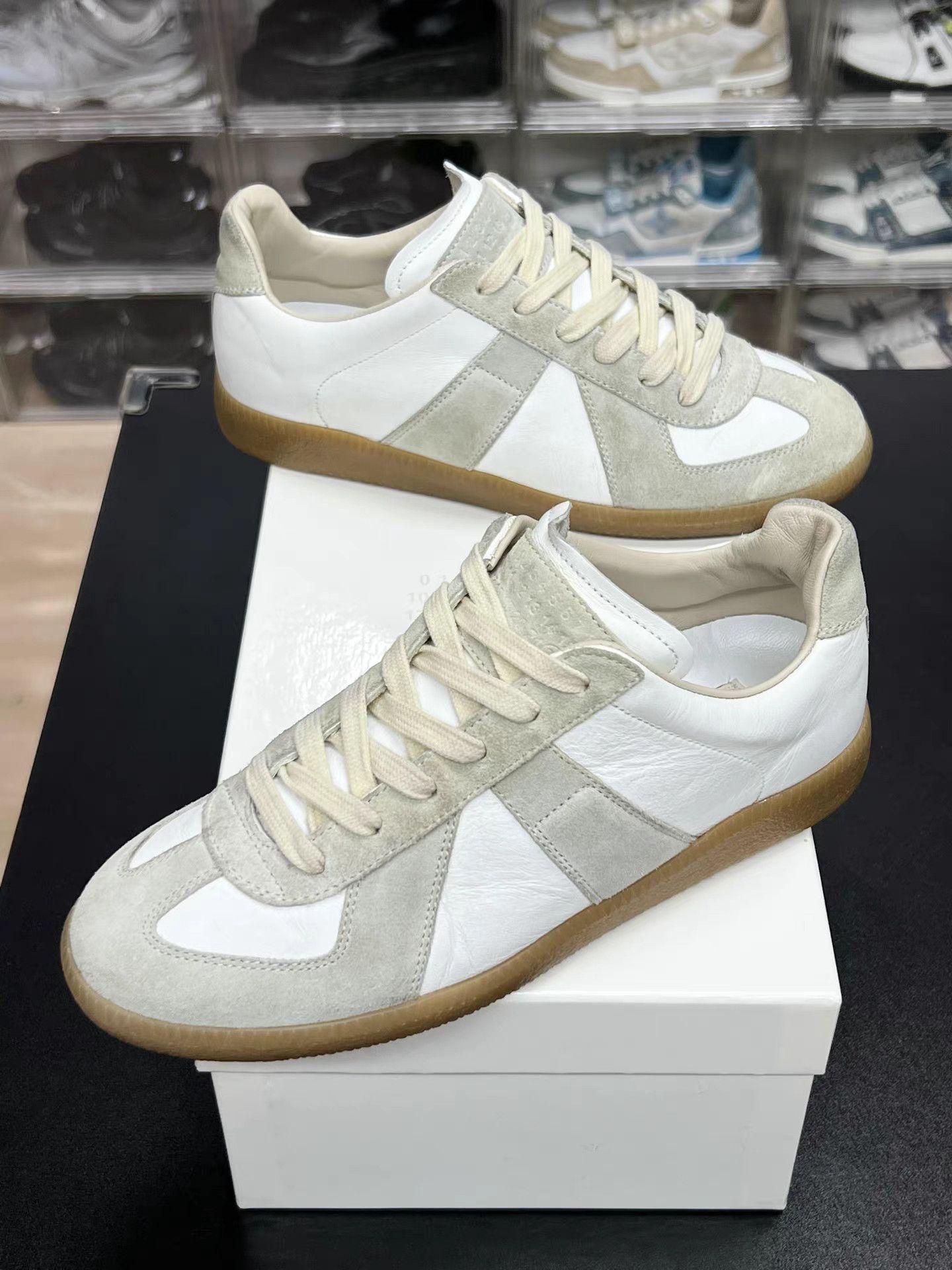 Maison Margiela Maison Margiela Replica Sneakers K15 Size US 7.5 / IT 37.5 - 1 Thumbnail