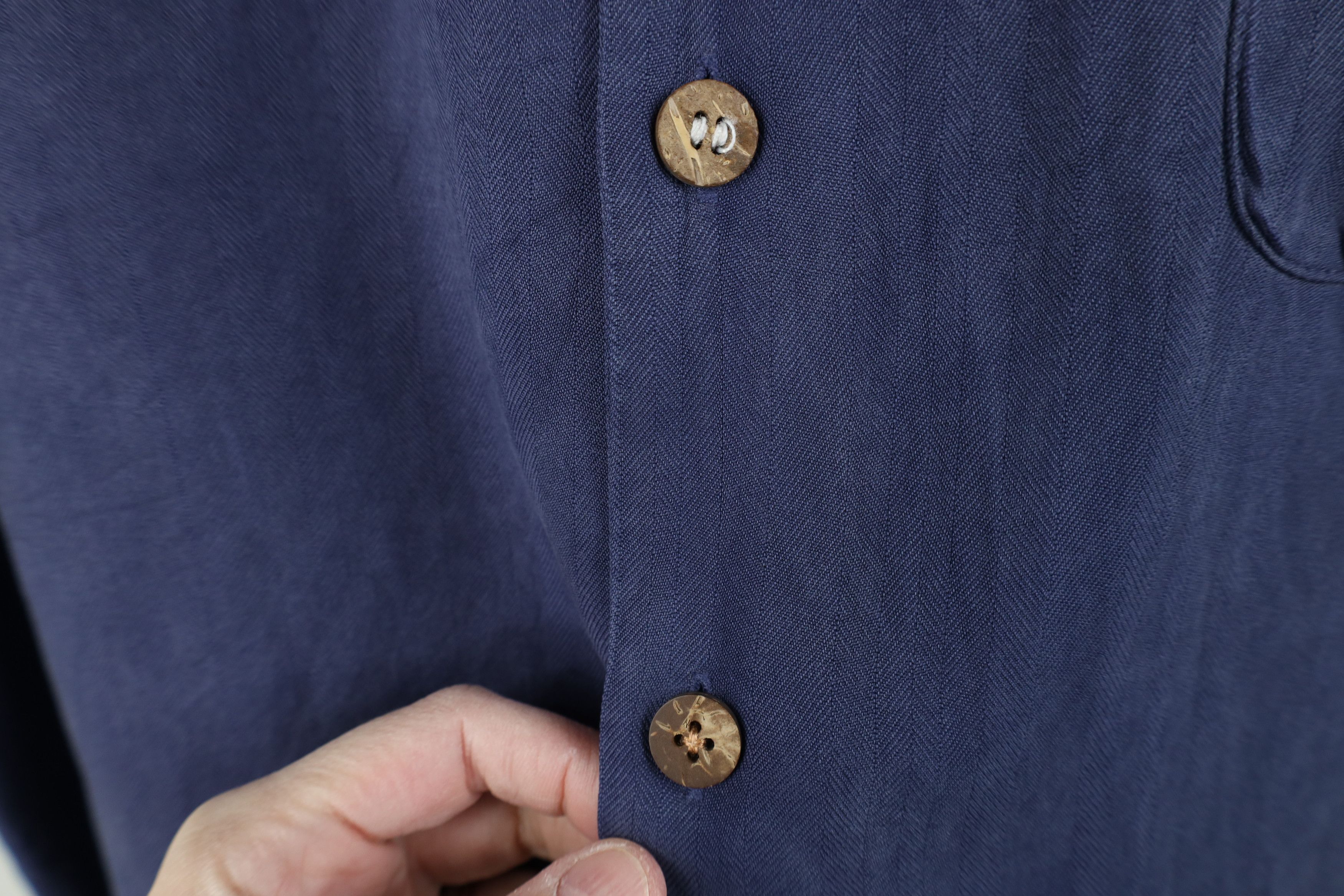 Vintage Vintage 90s Streetwear Herringbone Looped Button Shirt Size US L / EU 52-54 / 3 - 5 Thumbnail