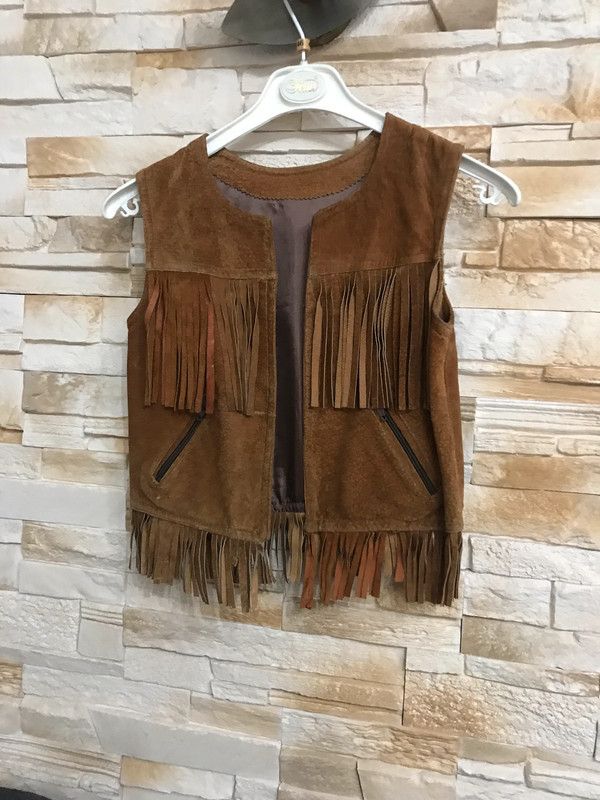 Vintage Elegant Children's Suede Leather Vest - Light Brown, Vintage Size US XXS / EU 40 - 2 Thumbnail