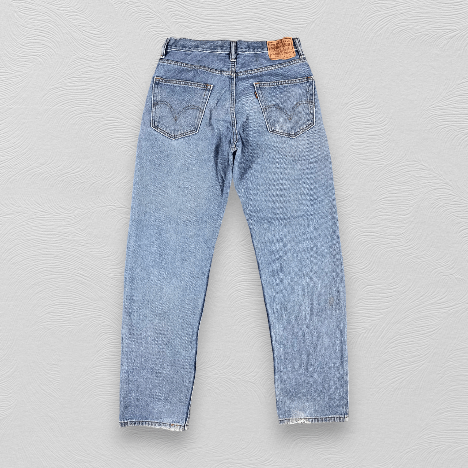 Levi's Vintage Levis 550 Jeans Medium Wash Denim KJ1091 Size US 32 / EU 48 - 2 Thumbnail