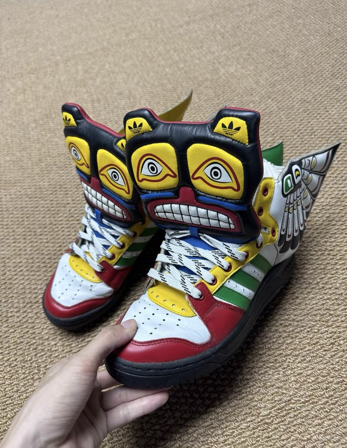 Adidas Adidas Jeremy Scott Wings Indian Mask Q23171 K37 Size US 8 / EU 41 - 4 Thumbnail