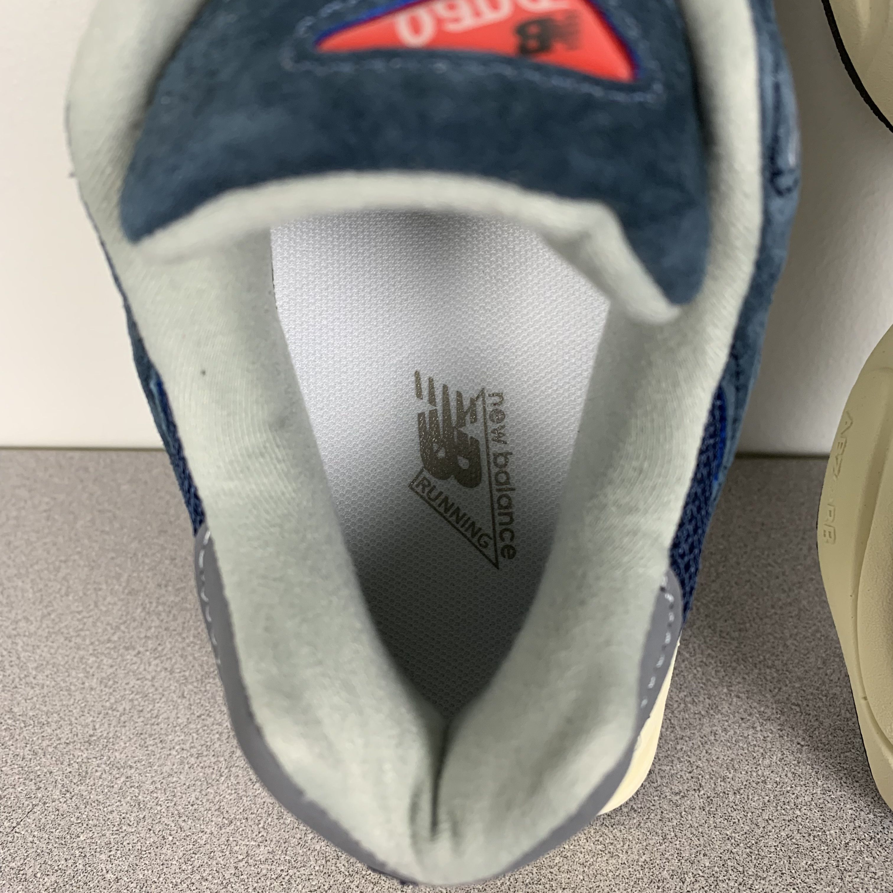 New Balance 9060 Navy White Size US 8.5 / EU 41-42 - 13 Thumbnail