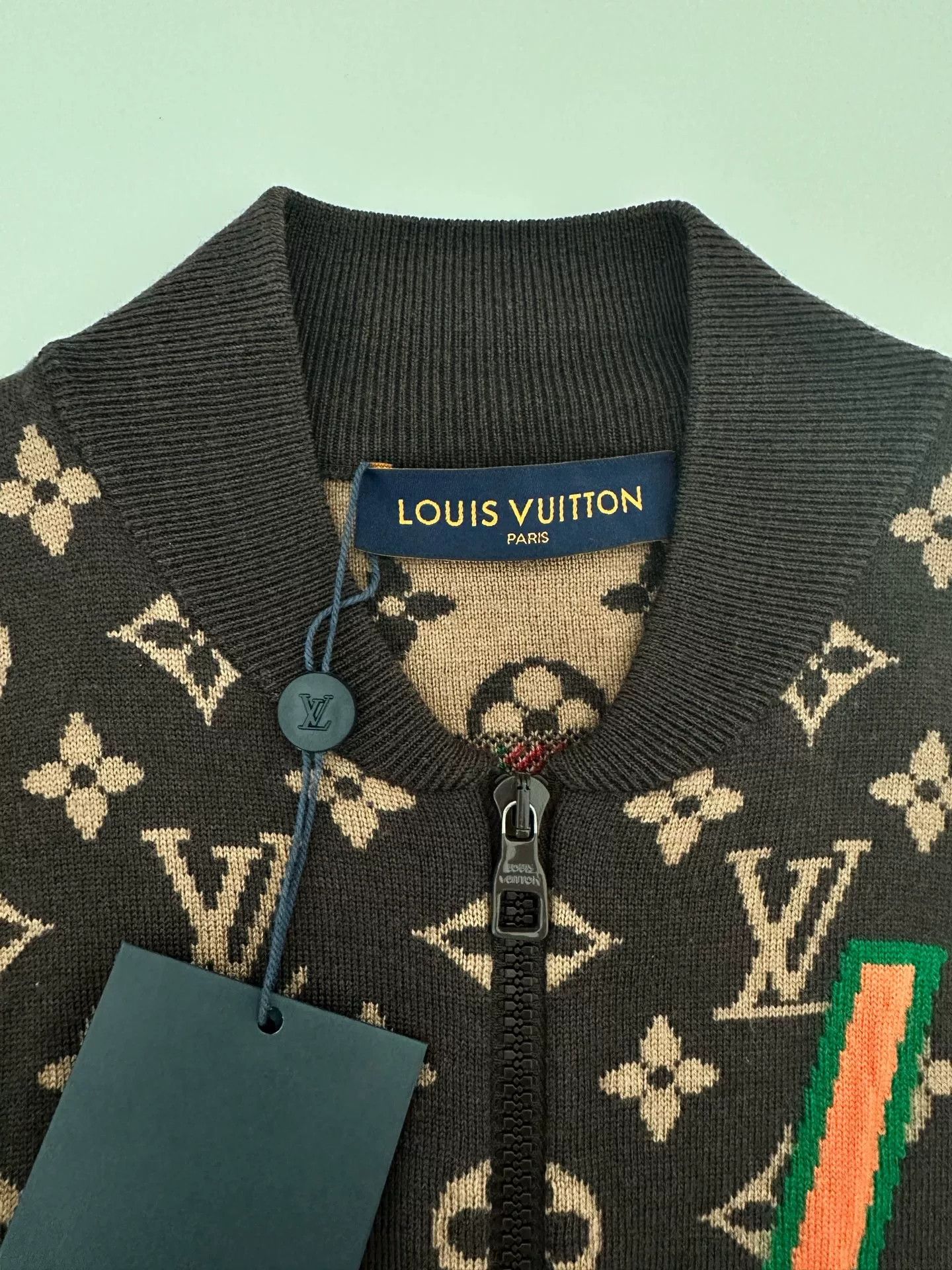 Louis Vuitton louis vuitton nba logo knit jacket for men Size US S / EU 44-46 / 1 - 3 Thumbnail