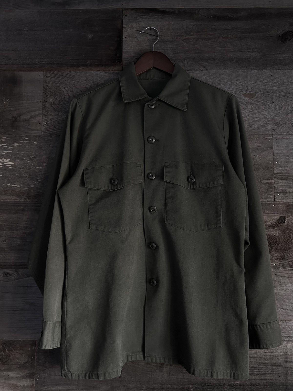Vintage 80s army button up Size US L / EU 52-54 / 3 - 1 Preview