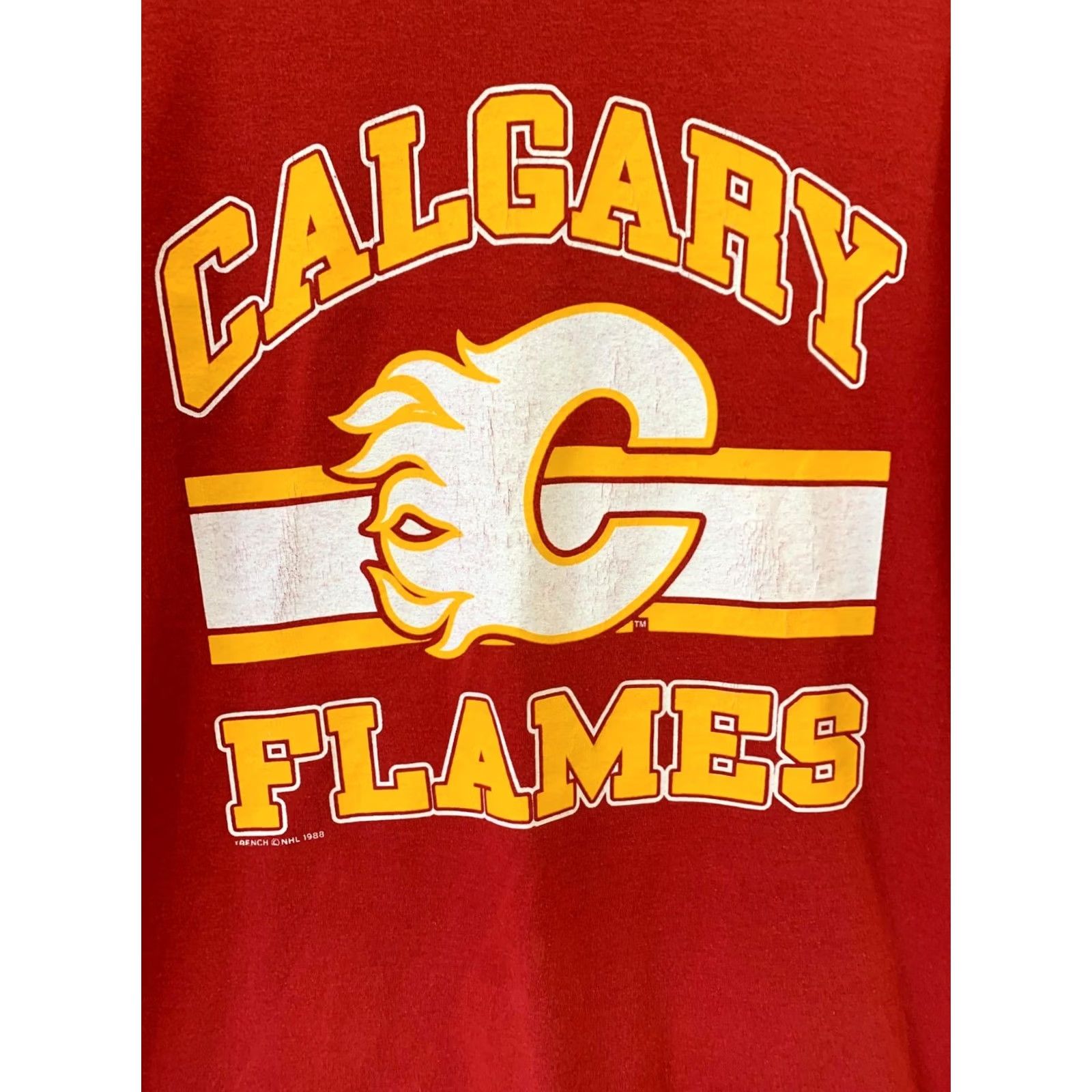 Vintage VINTAGE Calgary Flames T-Shirt XL Red Screen Stars Best 1988 NHL Trench Mens Graphic Hockey Tee Size US XL / EU 56 / 4 - 7 Thumbnail