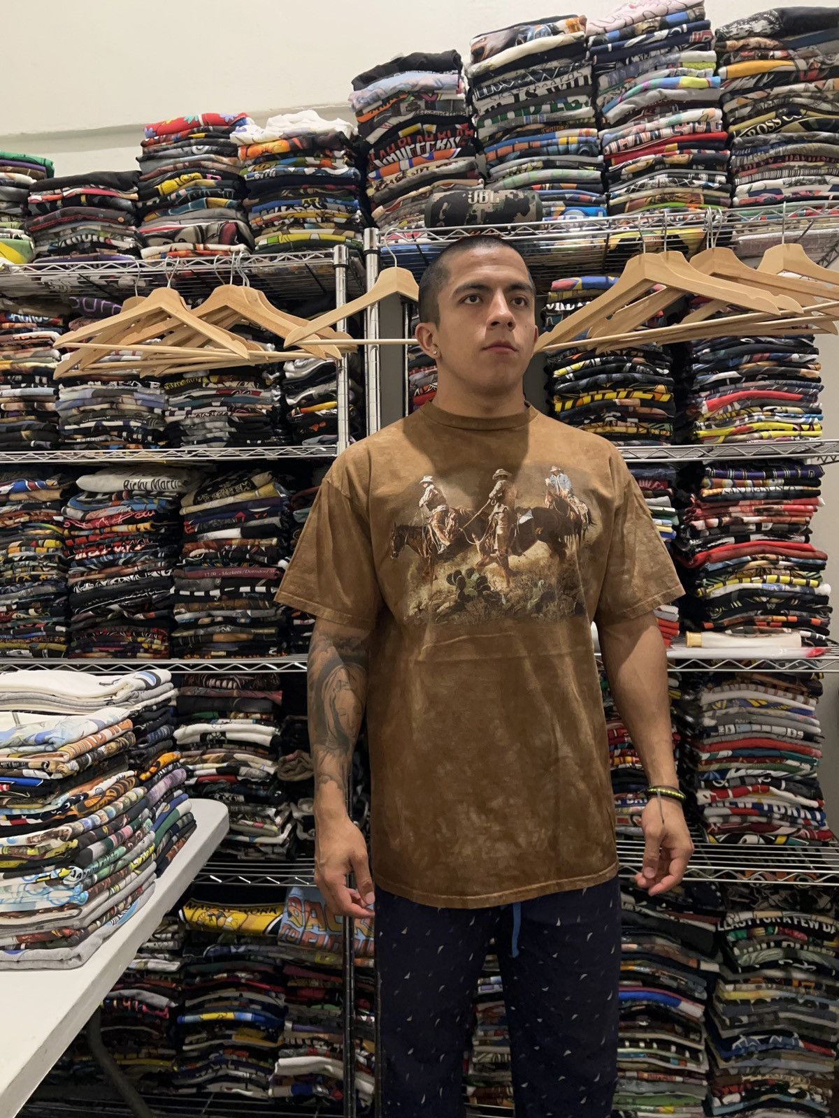Liquid Blue 90s Cowboys Ray Swanson Tie Dye Art Tee Levis Marlboro Size US XL / EU 56 / 4 - 2 Thumbnail