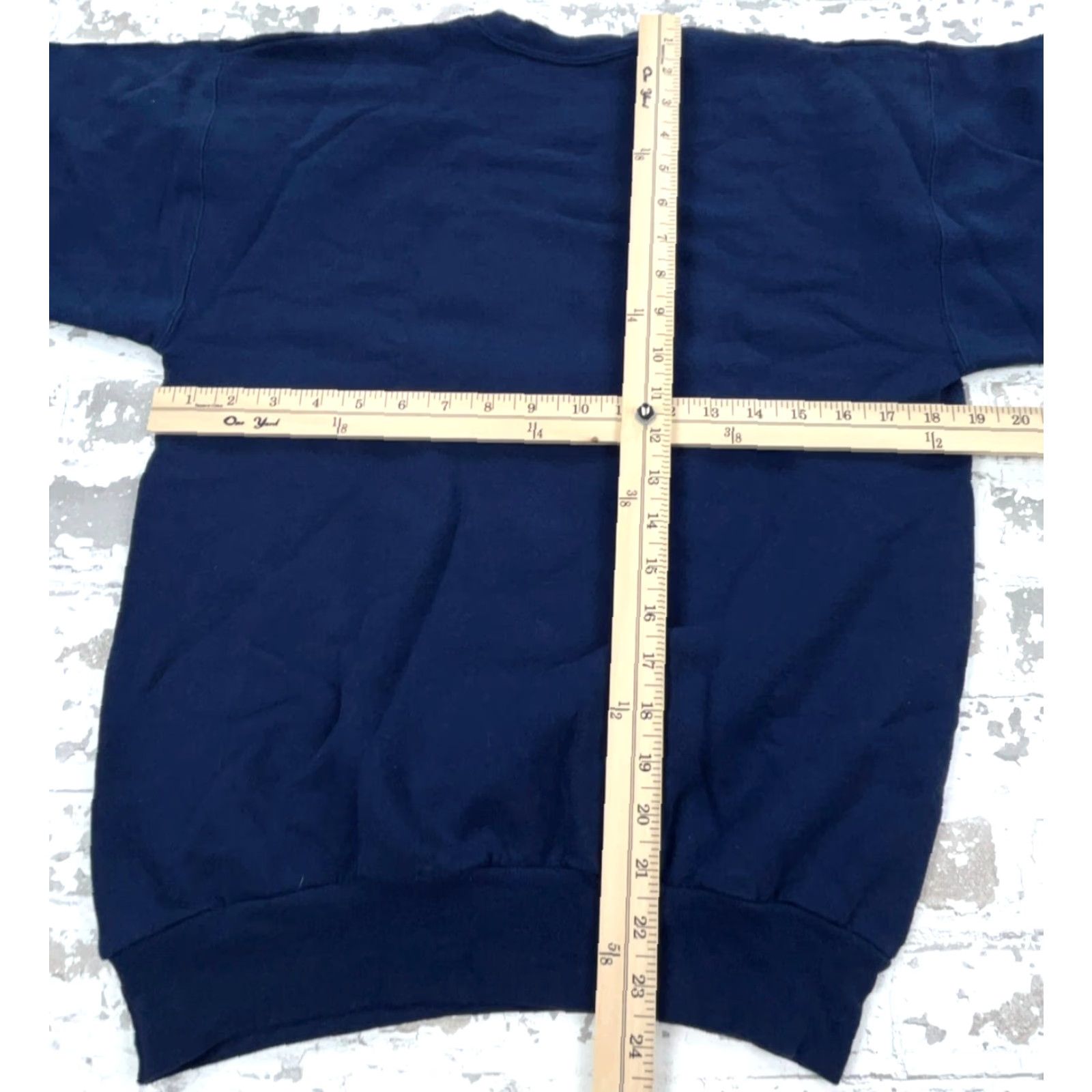 Disney VINTAGE Disney Sweatshirt Men Small Crew Neck Sweater Walt World Mickey 2013 Size US S / EU 44-46 / 1 - 5 Thumbnail