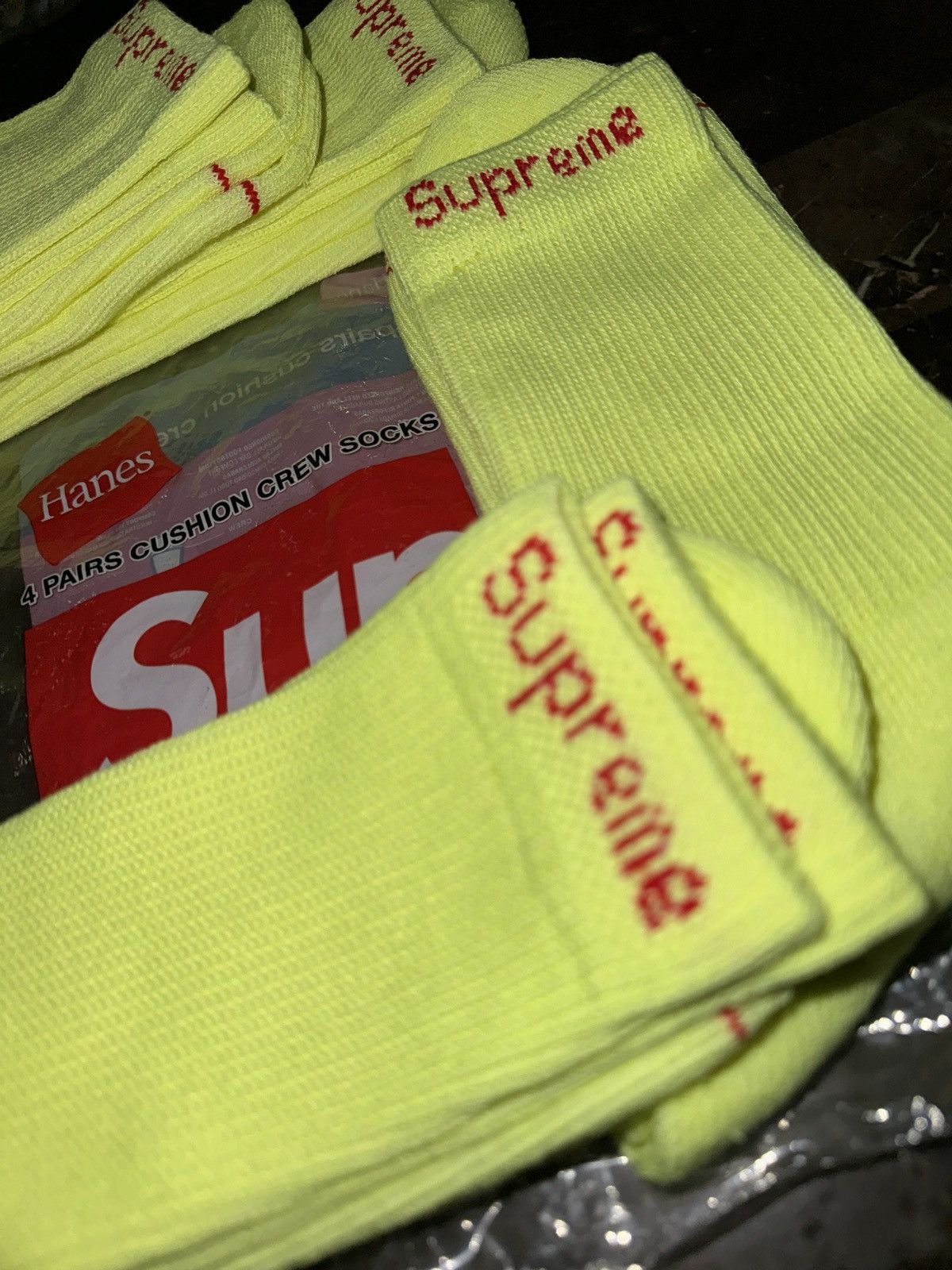 Supreme Supreme Hanes crew socks (1 Pair) Size ONE SIZE - 2 Thumbnail