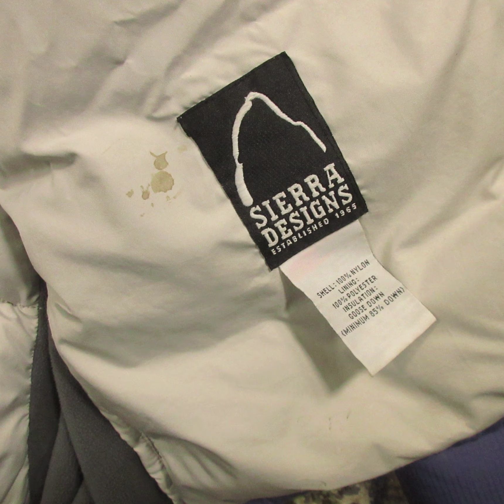 Sierra Designs VINTAGE Sierra Designs Down Puffer Jacket Women XL Navy Blue High Neck Stretch Sides Jacket Size XL / US 12-14 / IT 48-50 - 4 Thumbnail