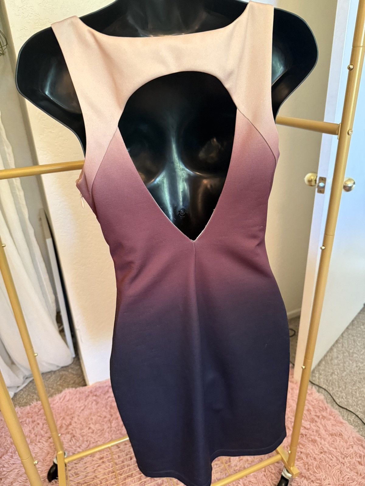 Bebe Gorgeous Bebe Sequin and Gradient Party dress Size M / US 6-8 / IT 42-44 - 4 Thumbnail