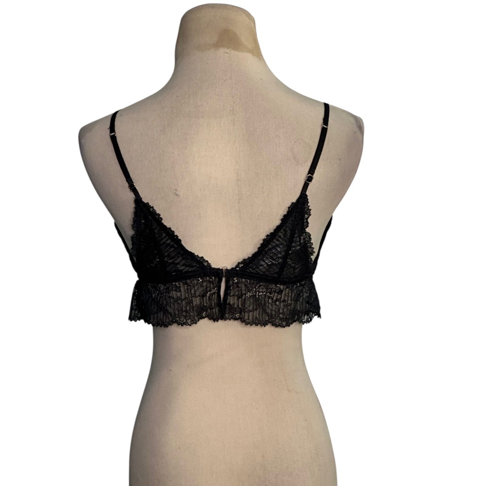 Free People Free People Intimately black lace underwire bra size Medium Size M / US 6-8 / IT 42-44 - 9 Thumbnail