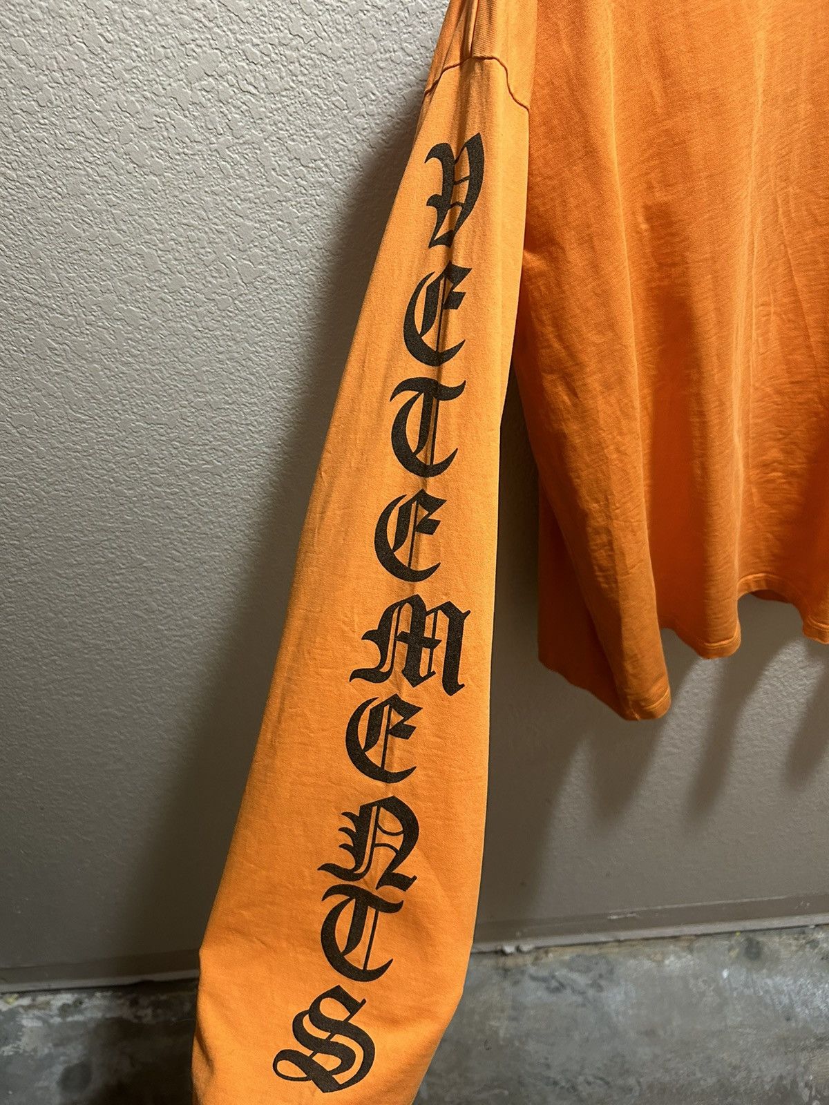 Vetements VETEMENTS ss16 gothic logo oversized long sleeve Size US S / EU 44-46 / 1 - 4 Thumbnail