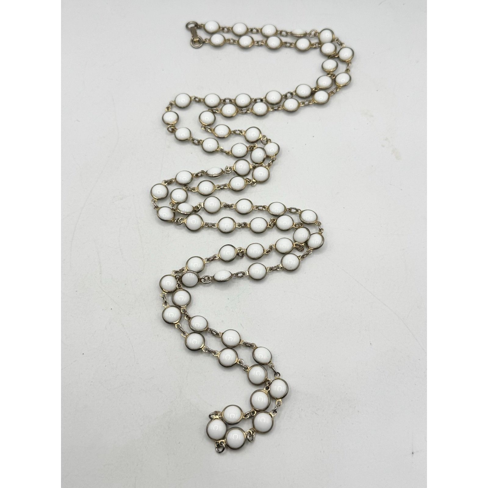 Vintage Vintage milk glass beaded chain necklace Size ONE SIZE - 5 Thumbnail