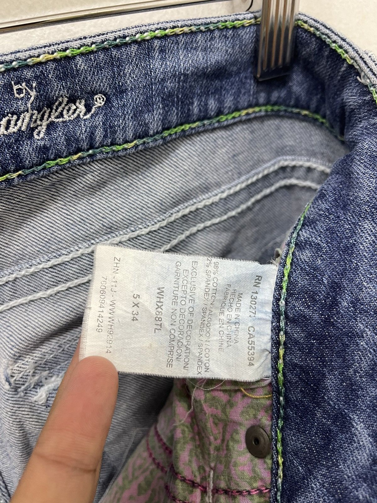 Wrangler Rare Vintage ROCK 47 By Wrangler Ultra Low Rise Flare Size US 31 - 16 Thumbnail