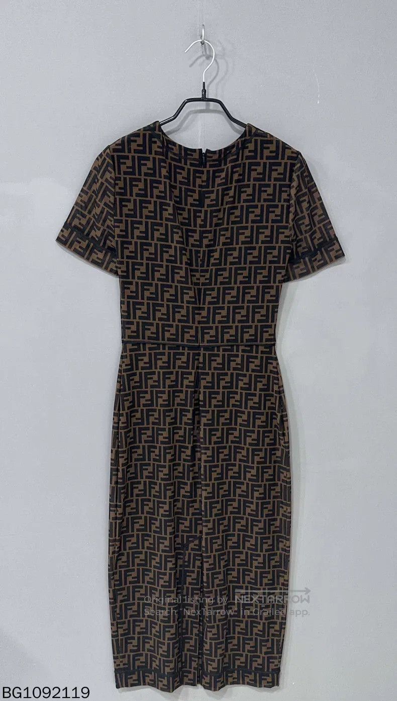 Fendi Fendi Maxi dress with floral breathable mesh material Size XS / US 0-2 / IT 36-38 - 3 Thumbnail