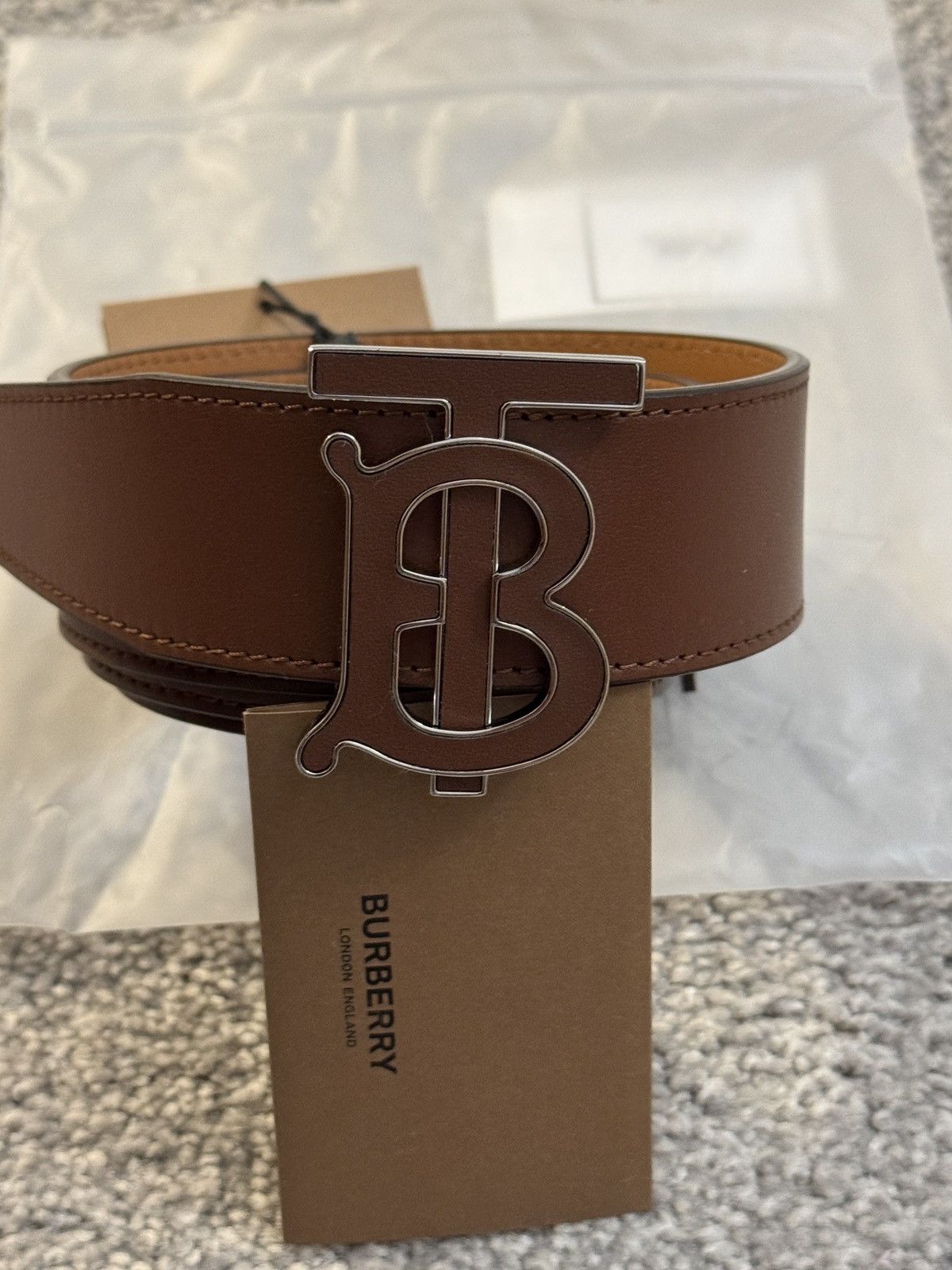 Burberry Burberry TB Logo Buckle Reversible Calf Leather Belt Size 38 - 8 Thumbnail