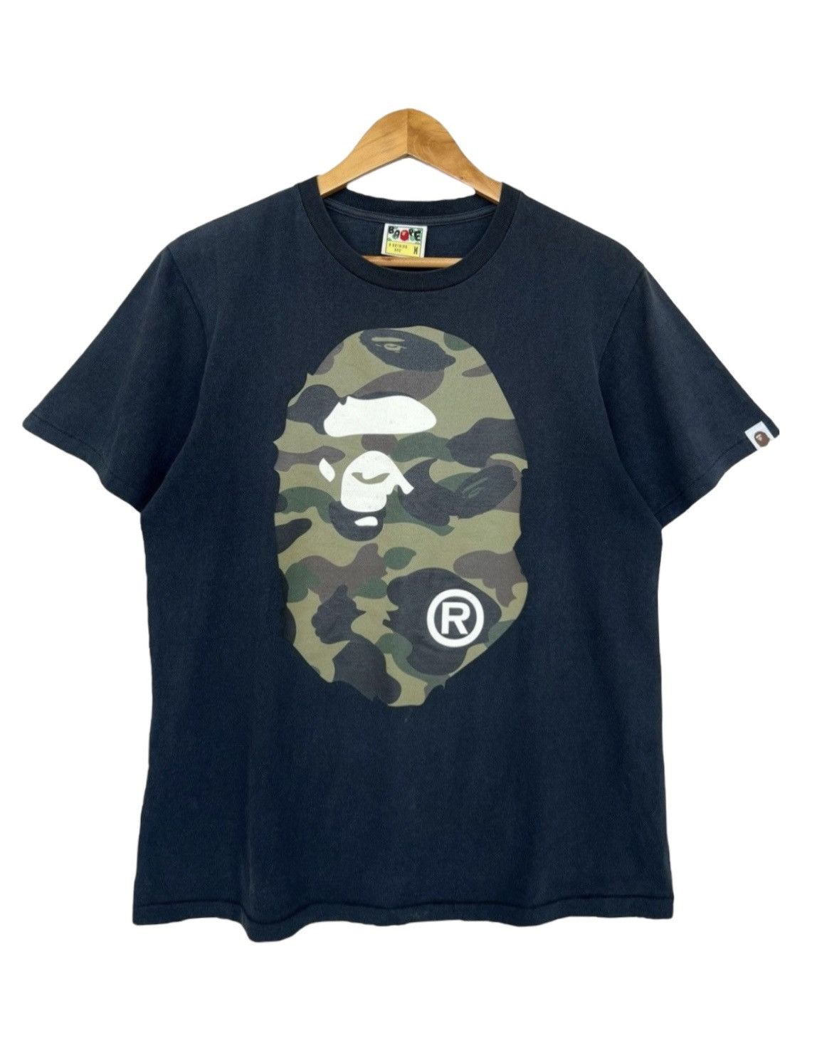 Bape 1st Camo Big Ape Head Tee Size US M / EU 48-50 / 2 - 2 Thumbnail
