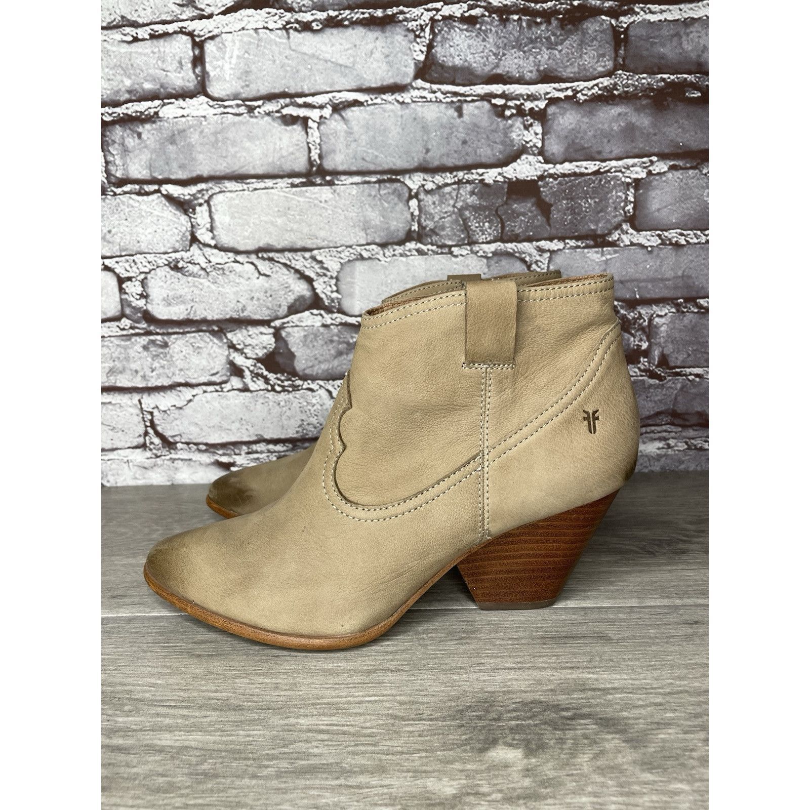 Frye Frye Ash Taupe Leather Pointed Toe Western Heel Booties Wome Size US 10 / IT 40 - 1 Thumbnail