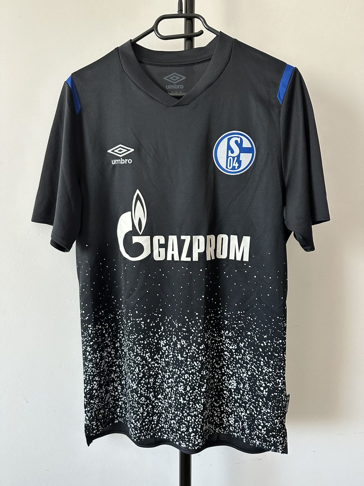 Umbro 2019 Umbro Schalke 04 third soccer jersey football shirt Size US M / EU 48-50 / 2 - 1 Thumbnail