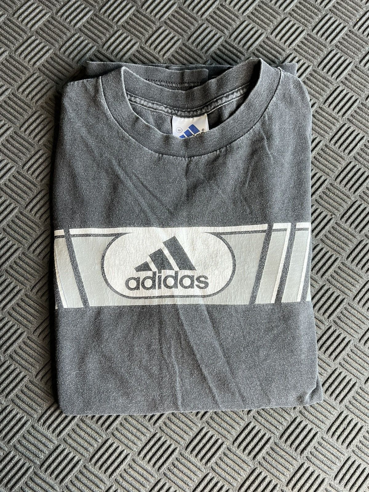 Adidas Vintage adidas simple fader tee Size US M / EU 48-50 / 2 - 5 Thumbnail