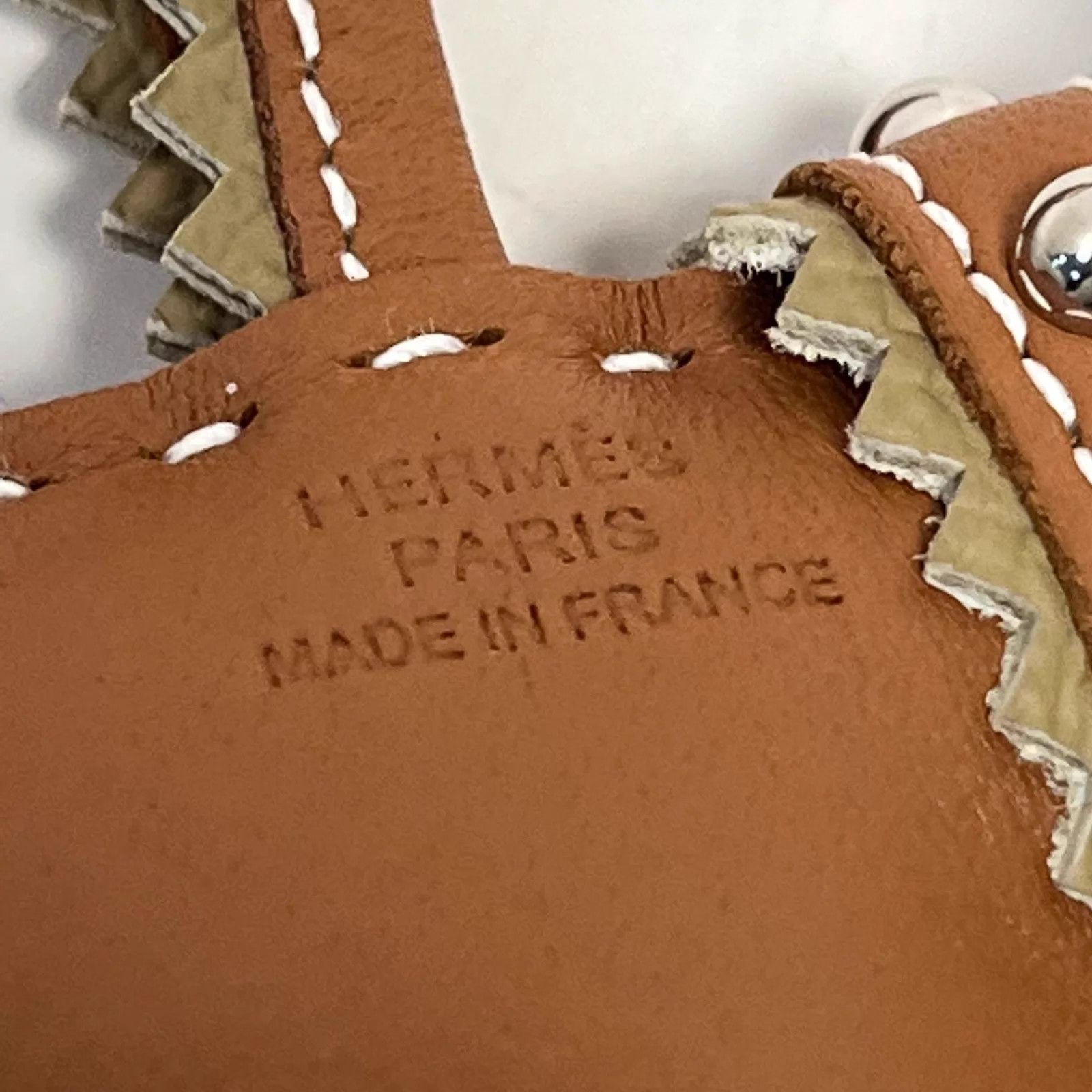 Hermes Hermès Studded Gold-Brown Dog-Print Bag Size ONE SIZE - 3 Thumbnail