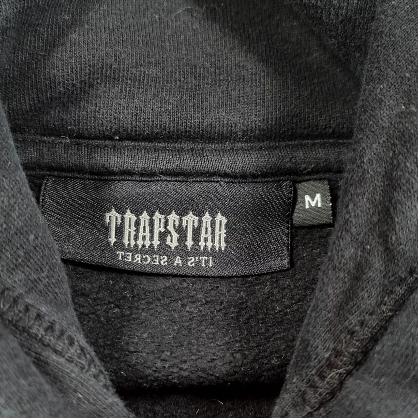 Vintage Trapstar Hoodie Black M Long Sleeve Pullover Fleece Logo Kangaroo Pockets 100% Cotton Machine Washable Mens Regular Sports Size US M / EU 48-50 / 2 - 3 Thumbnail