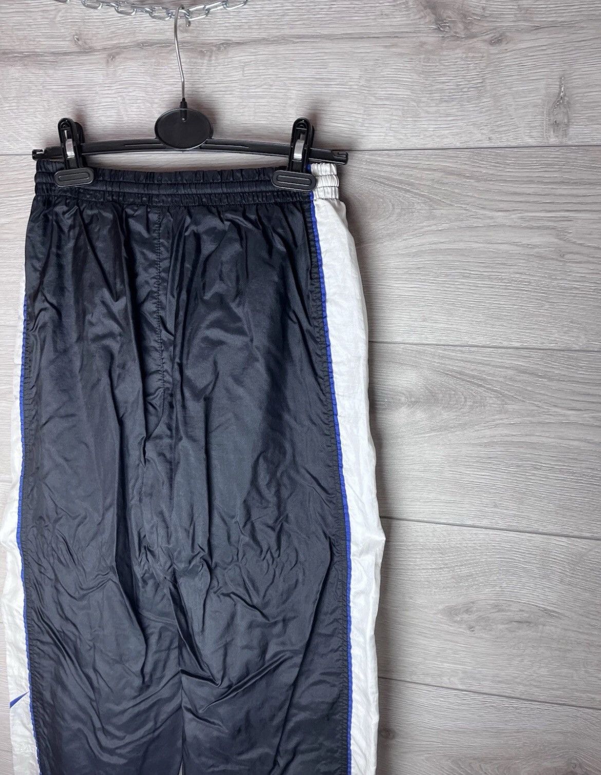 Nike Vintage Nike Nylon Pants Swoosh rare brand USA 🇺🇸 Size US 32 / EU 48 - 9 Thumbnail