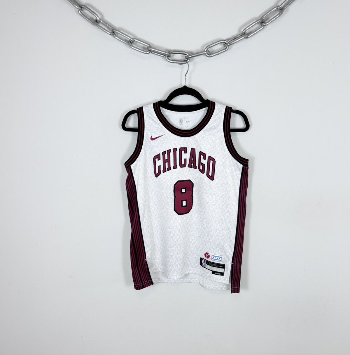 Nike Nike Chicago Bulls Zach Lavine #8 City Edition NBA Jersey Size US S / EU 44-46 / 1 - 1 Thumbnail