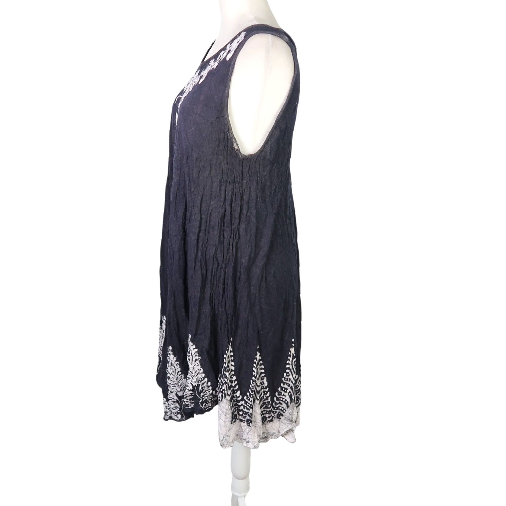 Vintage VINTAGE Pams Collection Black and White Flowy Rayon Mini Dress Dress Sleeveless Women L Black 90s Bohemian Mini Sundress Reg Short Womens Size L / US 10 / IT 46 - 3 Thumbnail