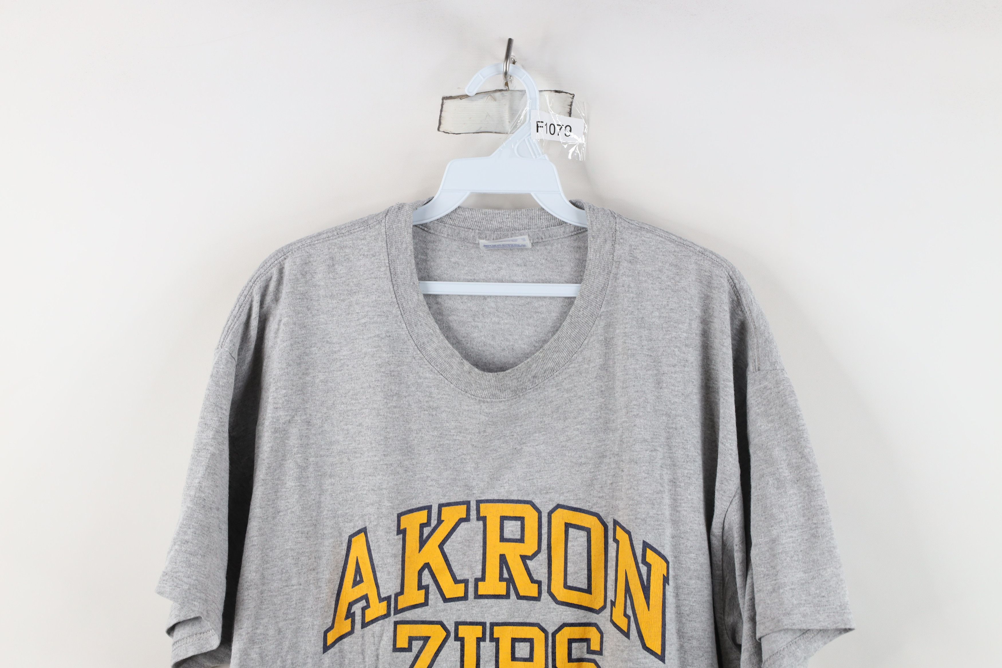 Vintage Vintage 90s University of Akron Zips Short Sleeve T-Shirt Size US L / EU 52-54 / 3 - 2 Thumbnail