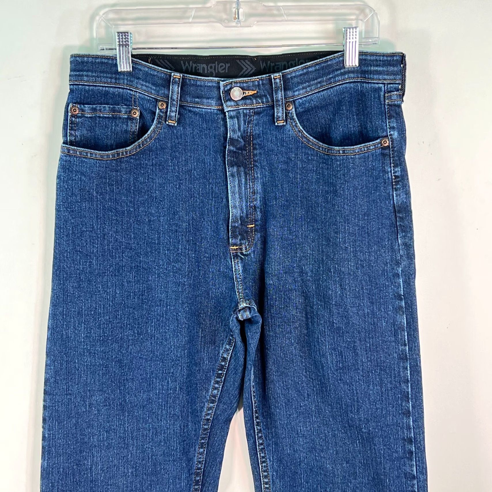 Wrangler Wrangler Mens Regular Fit Medium Wash Blue Denim Straight Leg Jeans Size 32X34 Size US 32 / EU 48 - 2 Thumbnail