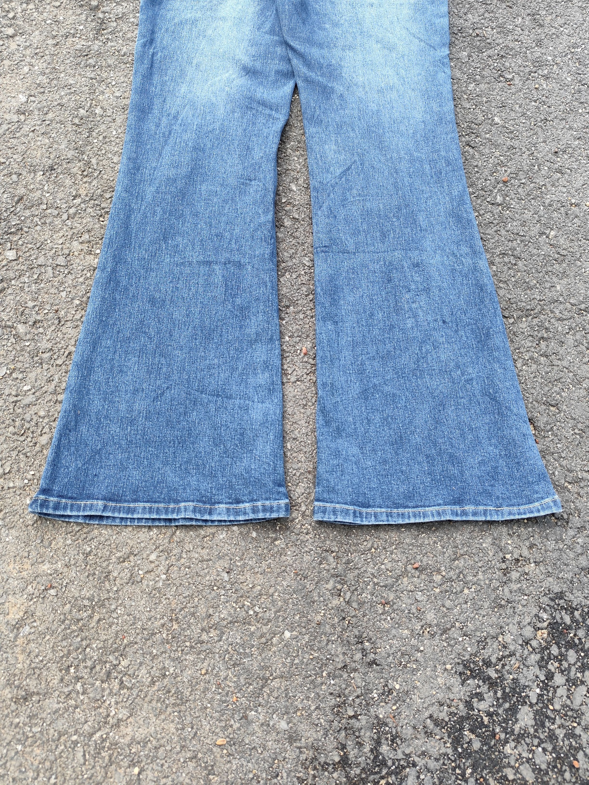 Japanese Brand Japanese Brand Vintage Flare Jeans B_J/1124/9 Size 32" / US 10 / IT 46 - 9 Thumbnail