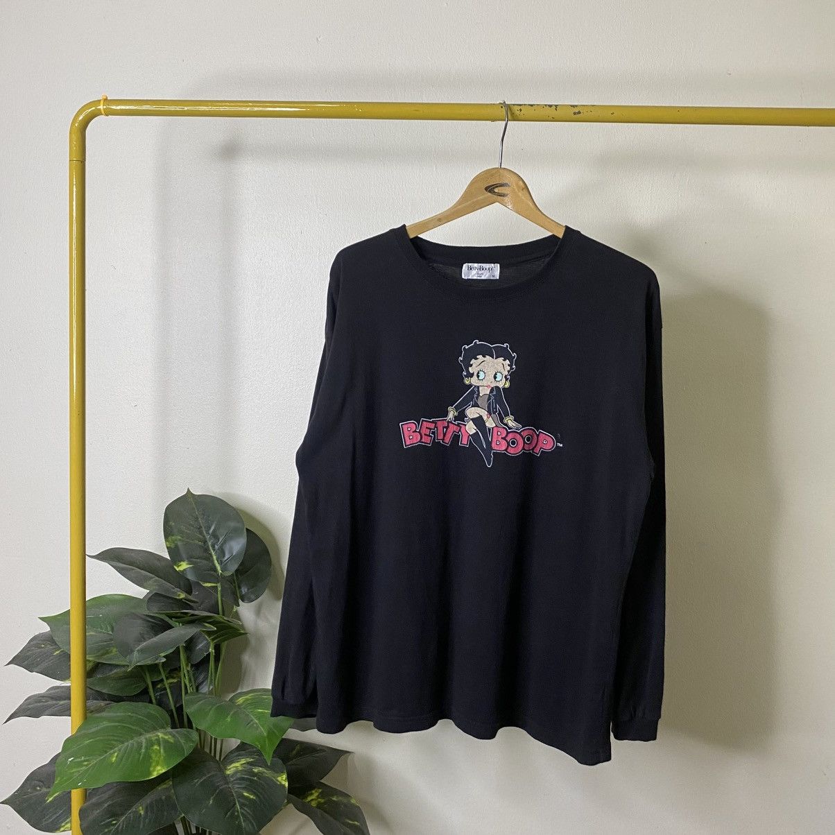 Vintage Y2K Betty Boop Sexy Cartoon LS T Shirt Size US L / EU 52-54 / 3 - 1 Thumbnail