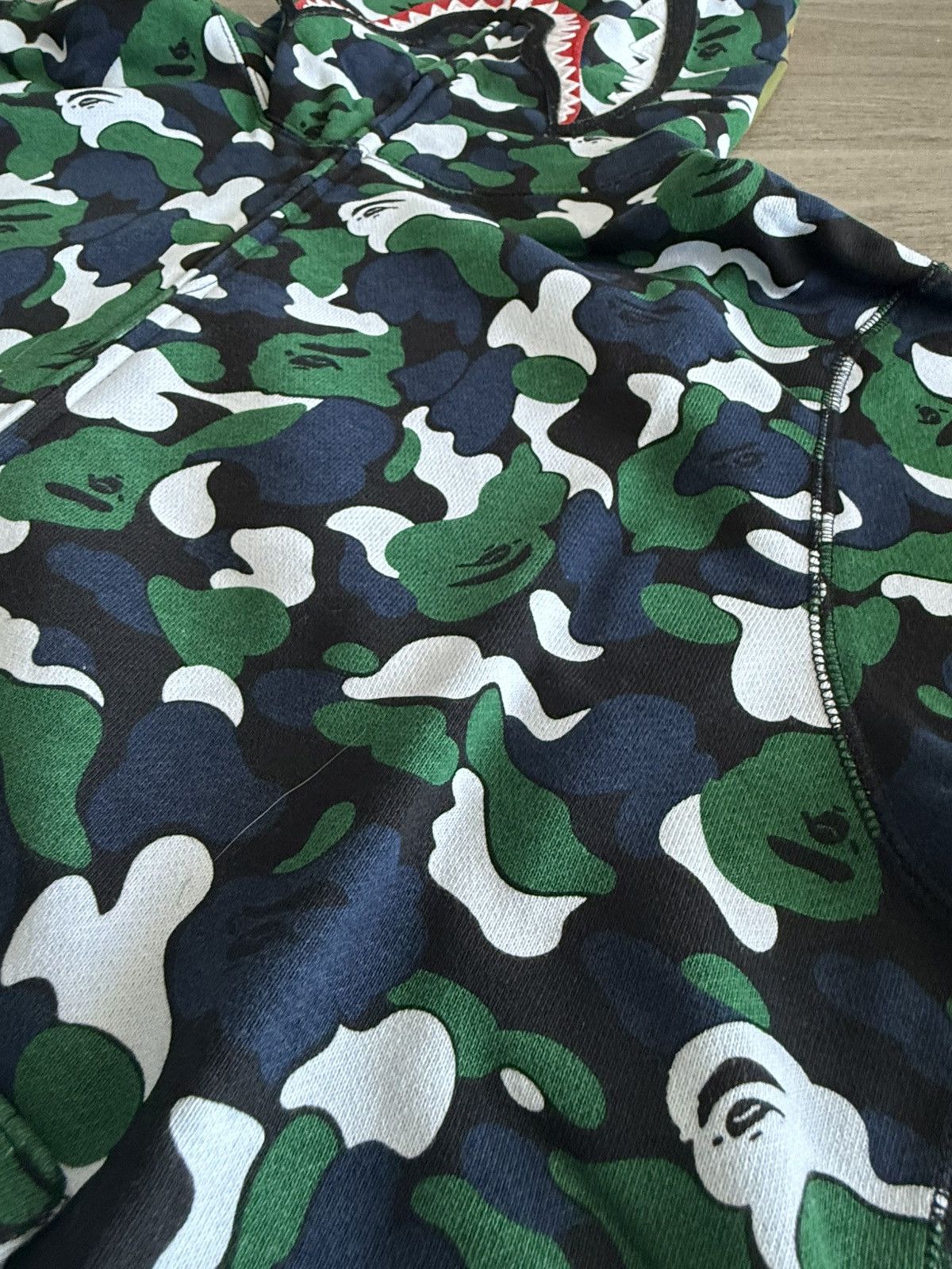 Bape Bape Isetan Shinjuku Separate shark full zip Size US XXL / EU 58 / 5 - 10 Thumbnail