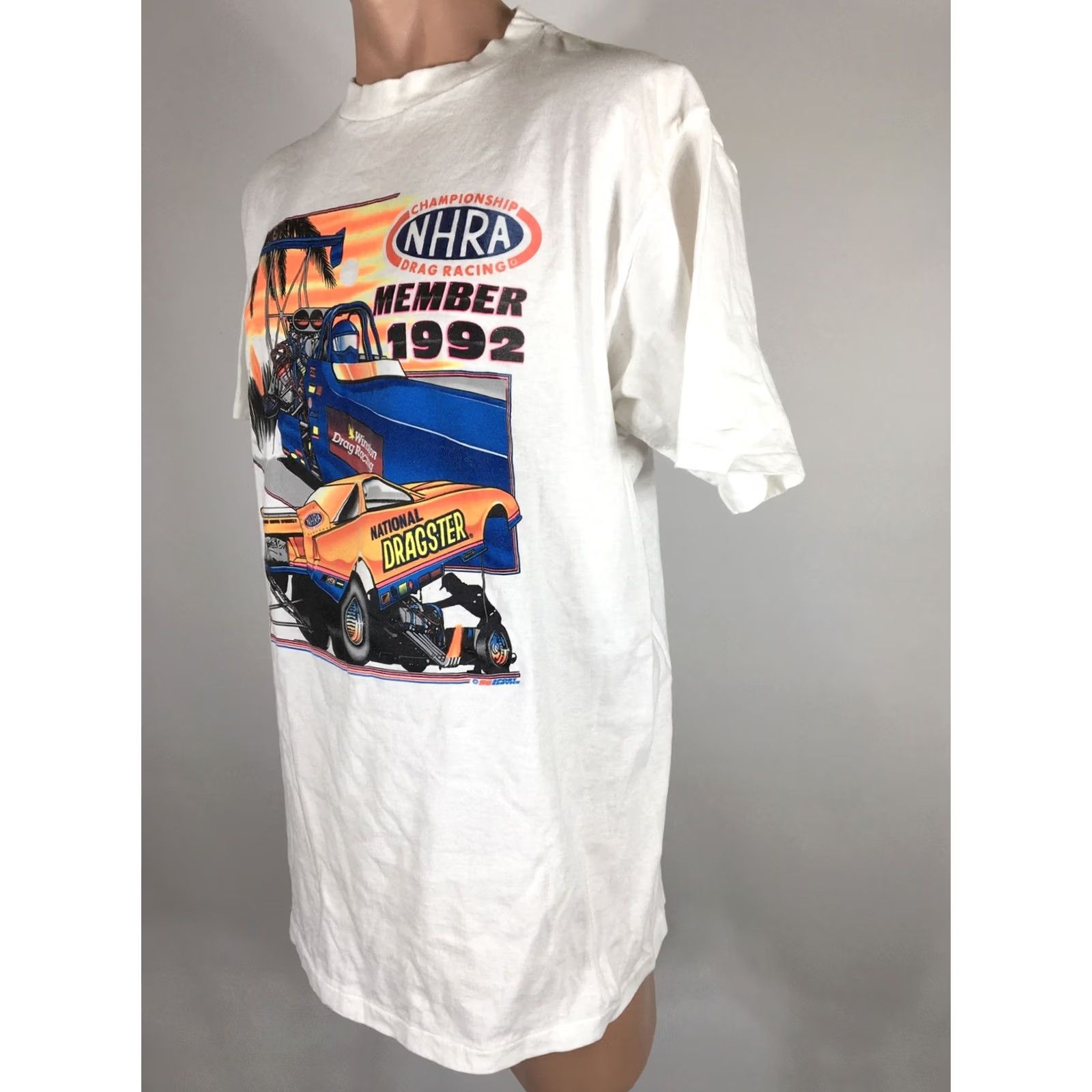 Hanes VINTAGE 1992 NATIONAL DRAGSTER NHRA Mens T-shirt White 2XL Hanes Beefy-T Drag Racing Shirley Muldowney Short Sleeve Crew Neck Cotton Graphic Print Men Size US XXL / EU 58 / 5 - 3 Thumbnail