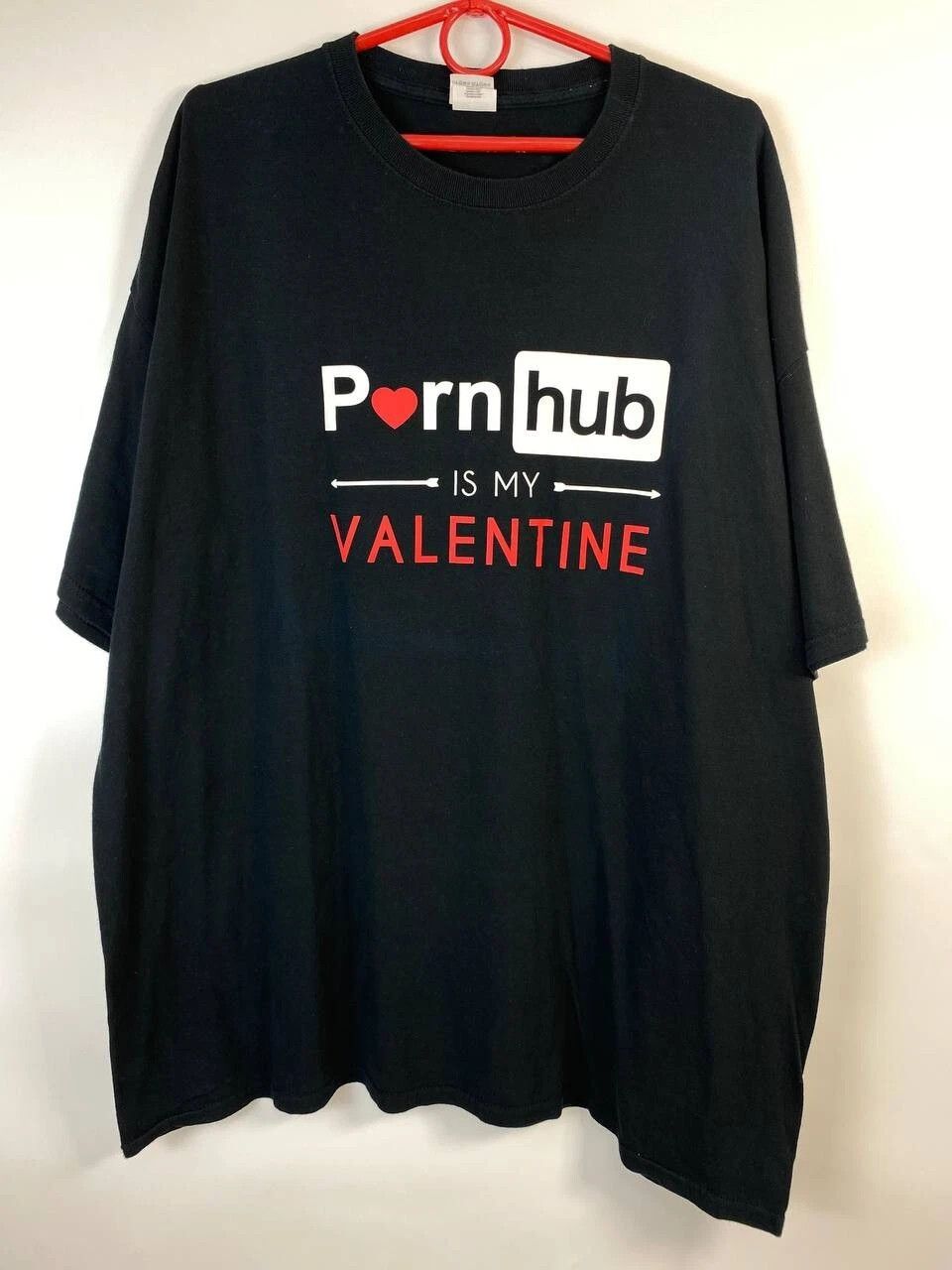 Other Crazy Rare T-Shirt “PornHub Is My Valentine” Size 2XL Size US XXL / EU 58 / 5 - 1 Thumbnail