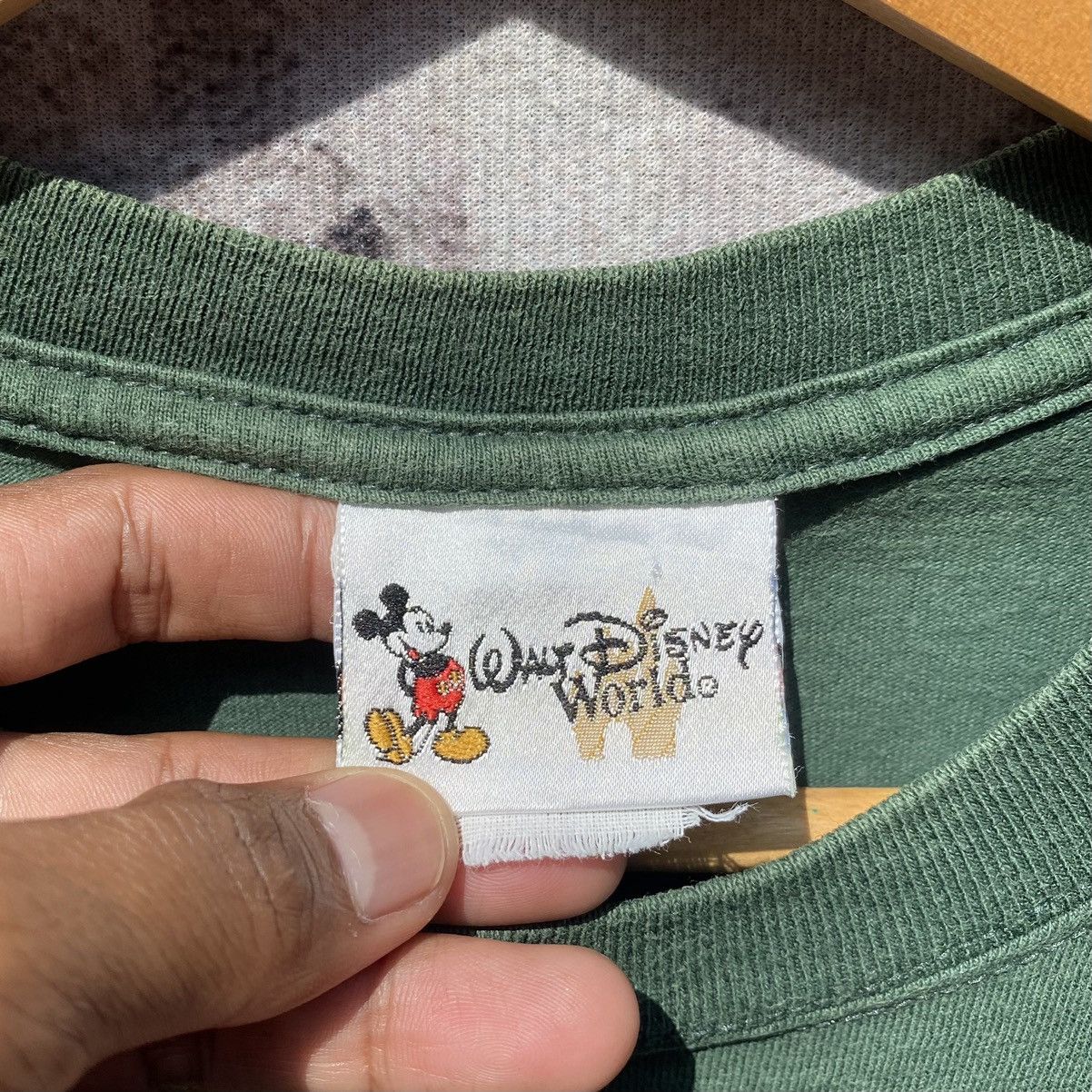 Disney Vintage Tigger Walt Disnep World Shirt Winnie The Pooh Size US M / EU 48-50 / 2 - 9 Thumbnail