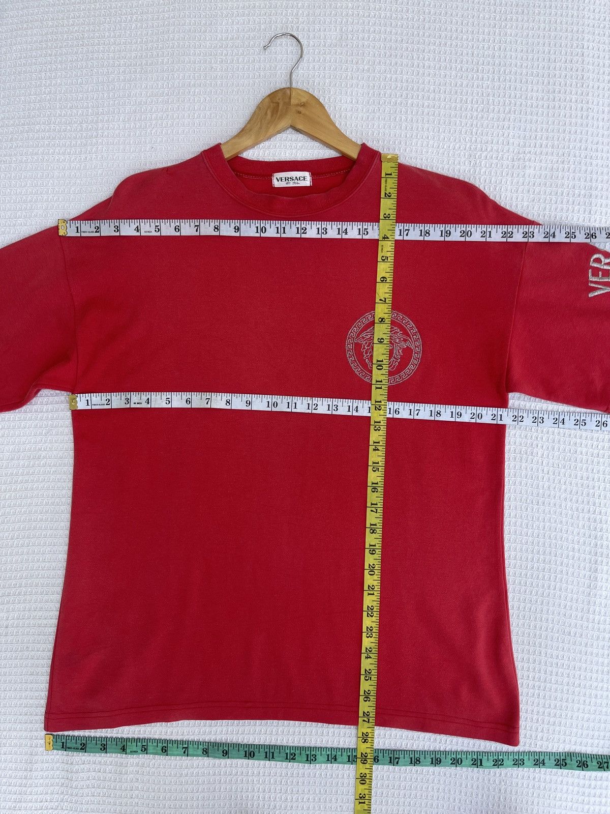 Versace Last Drop🔥Rare🔥Vintage VERSACE Red Designer T-Shirt Size US L / EU 52-54 / 3 - 6 Thumbnail