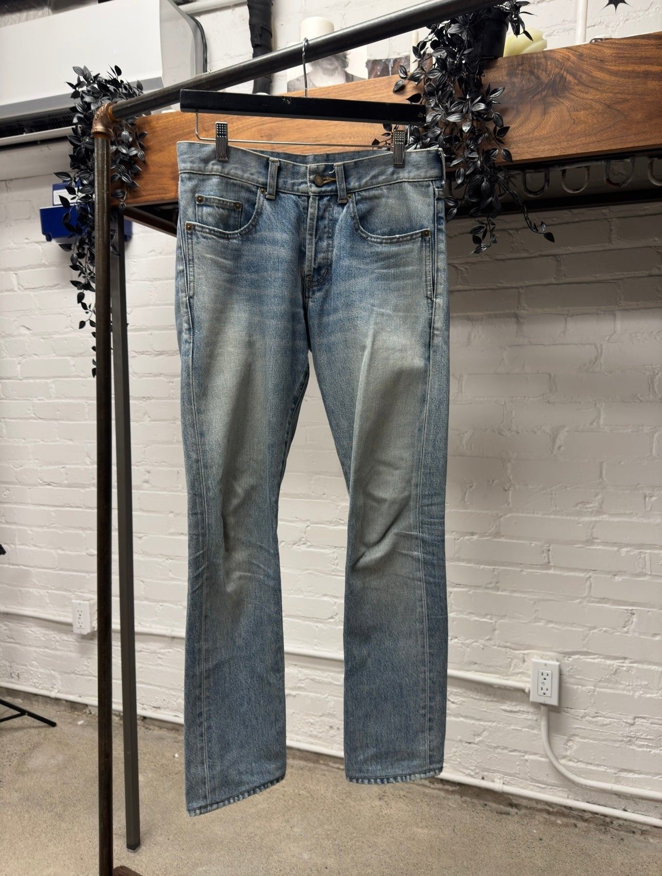 Saint Laurent Paris 2020 Saint Laurent ‘D18’ Dirt Washed Blue Denim Size US 27 - 1 Thumbnail