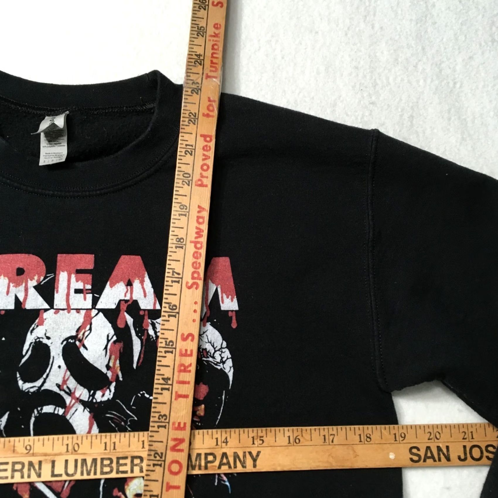 Gildan Ghost Face Scream die dont scary Crew Neck Sweatshirt Size S Black Gildan Men Vintage Size US S / EU 44-46 / 1 - 5 Thumbnail