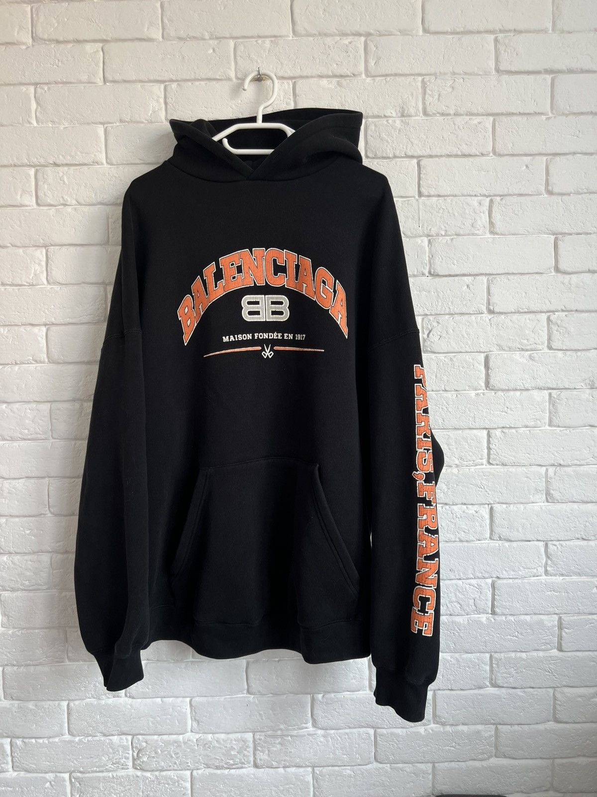 Balenciaga Balenciaga Maison Hoodie Size US L / EU 52-54 / 3 - 1 Thumbnail