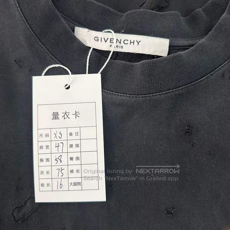 Givenchy Givenchy Letter print round neck ripped short-sleeve Size US XS / EU 42 / 0 - 4 Thumbnail