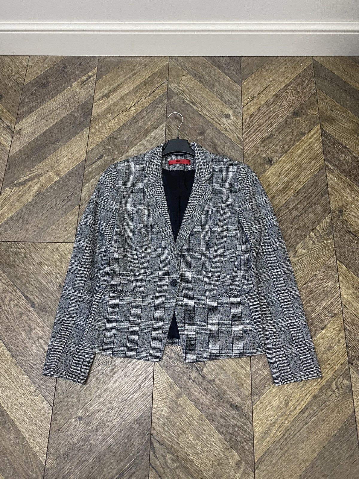 Hugo × Hugo Boss × Vintage Vintage Hugo Boss Luxury Women’s Suit Size M / US 6-8 / IT 42-44 - 8 Thumbnail