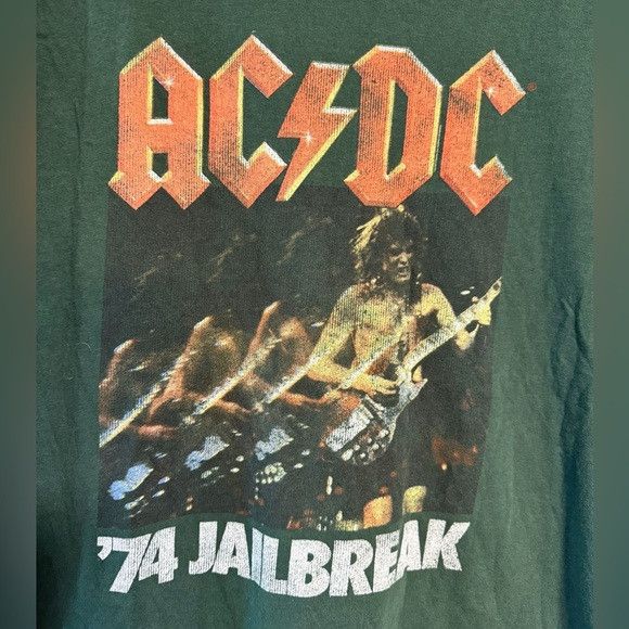 AC/DC AC/DC ’74 Jailbreak Graphic Band T-Shirt Men’s Size M Size US M / EU 48-50 / 2 - 6 Thumbnail