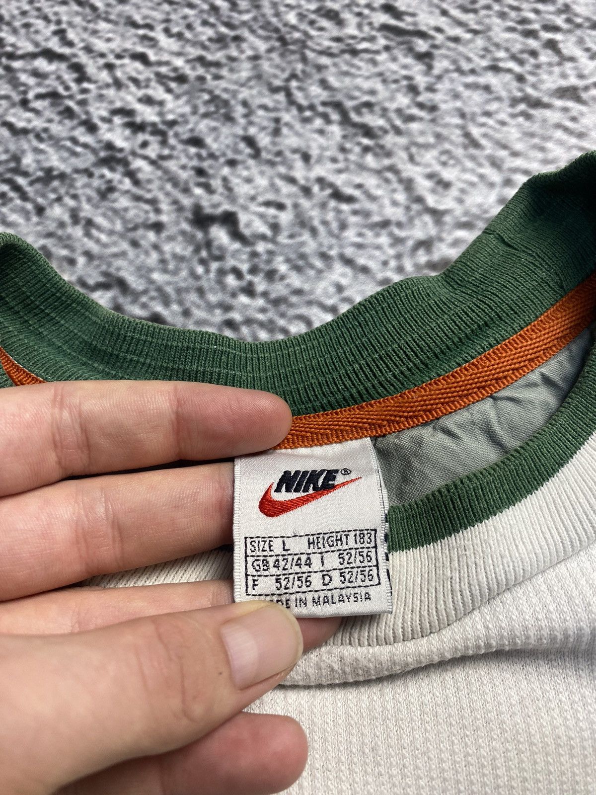 Nike Nike very rare vintage sweatshirt big logo boxed fit Size US L / EU 52-54 / 3 - 4 Thumbnail