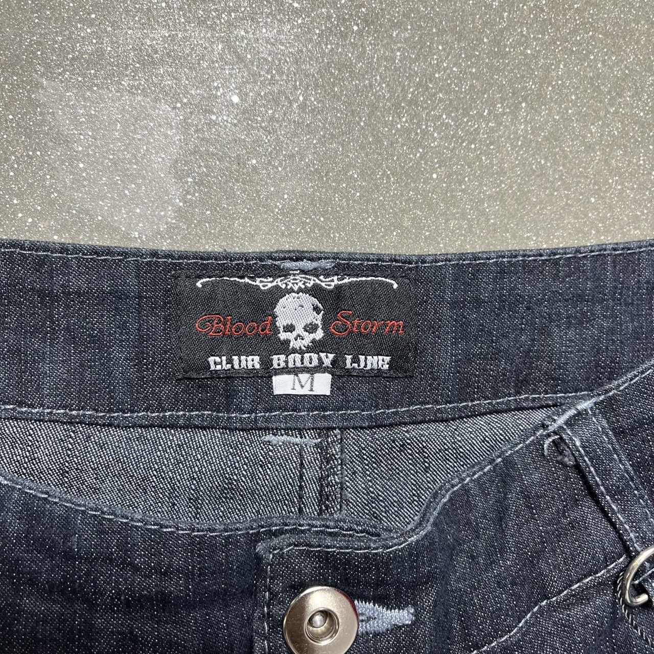 If Six Was Nine × Le Grande Bleu (L.G.B.) Blood Storm Strap Adjustable & Zip-off Denim Size US 30 / EU 46 - 2 Thumbnail