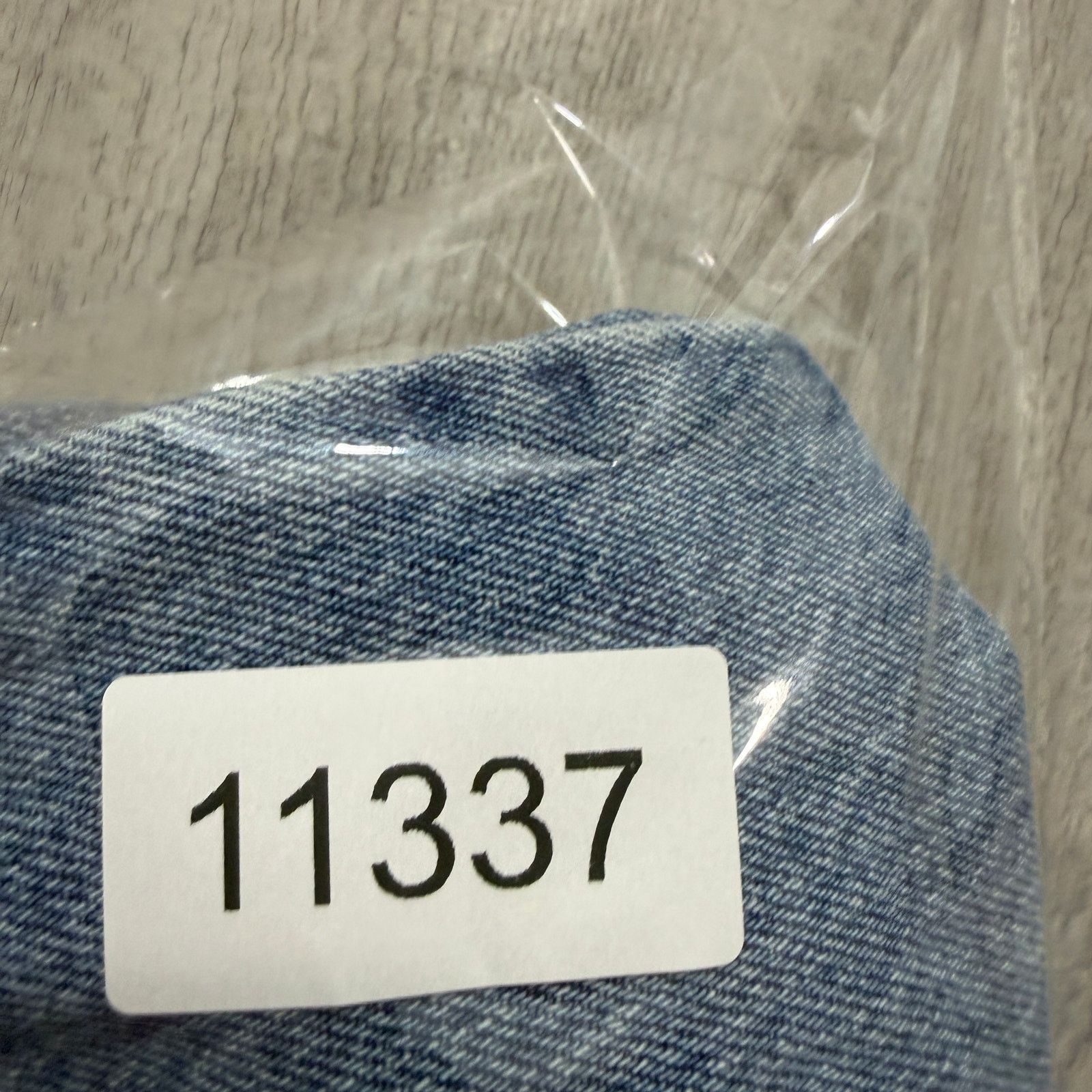 Tommy Hilfiger Vintage Tommy Hilfiger Jeans Men's 36x30 Blue Embroidered Size US 36 / EU 52 - 12 Thumbnail