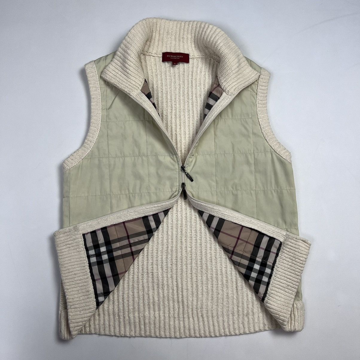 Burberry × Vintage Burberry London red tab vintage quilted wool vest Size M / US 6-8 / IT 42-44 - 4 Thumbnail