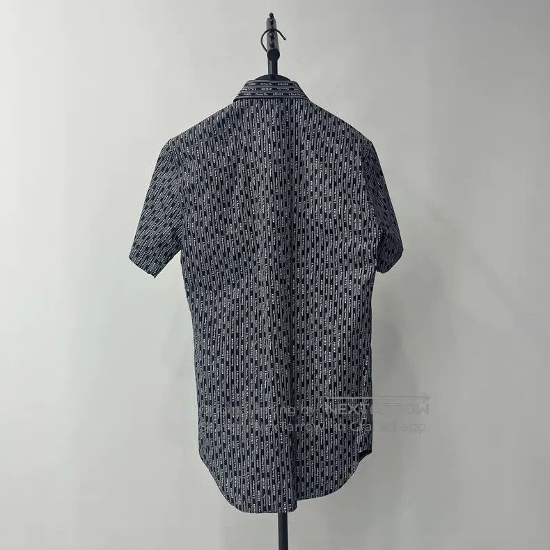 Dior Dior Size37 Short-sleeved shirt with striped letters Size US XXS / EU 40 - 2 Thumbnail